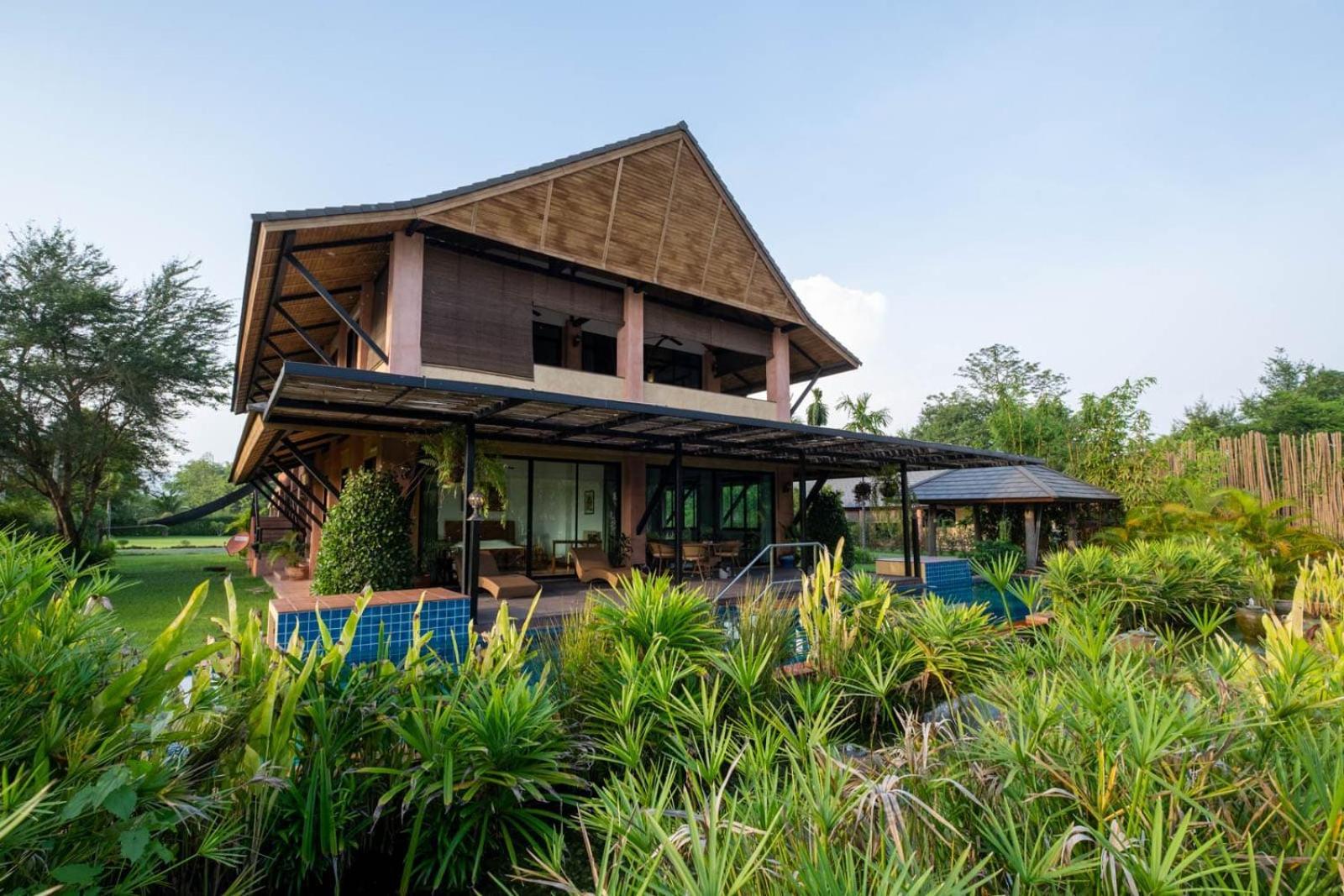 Chalala Tropical Villa With 18M Natural Swimming Pool - Chiang Mai — Photos 2